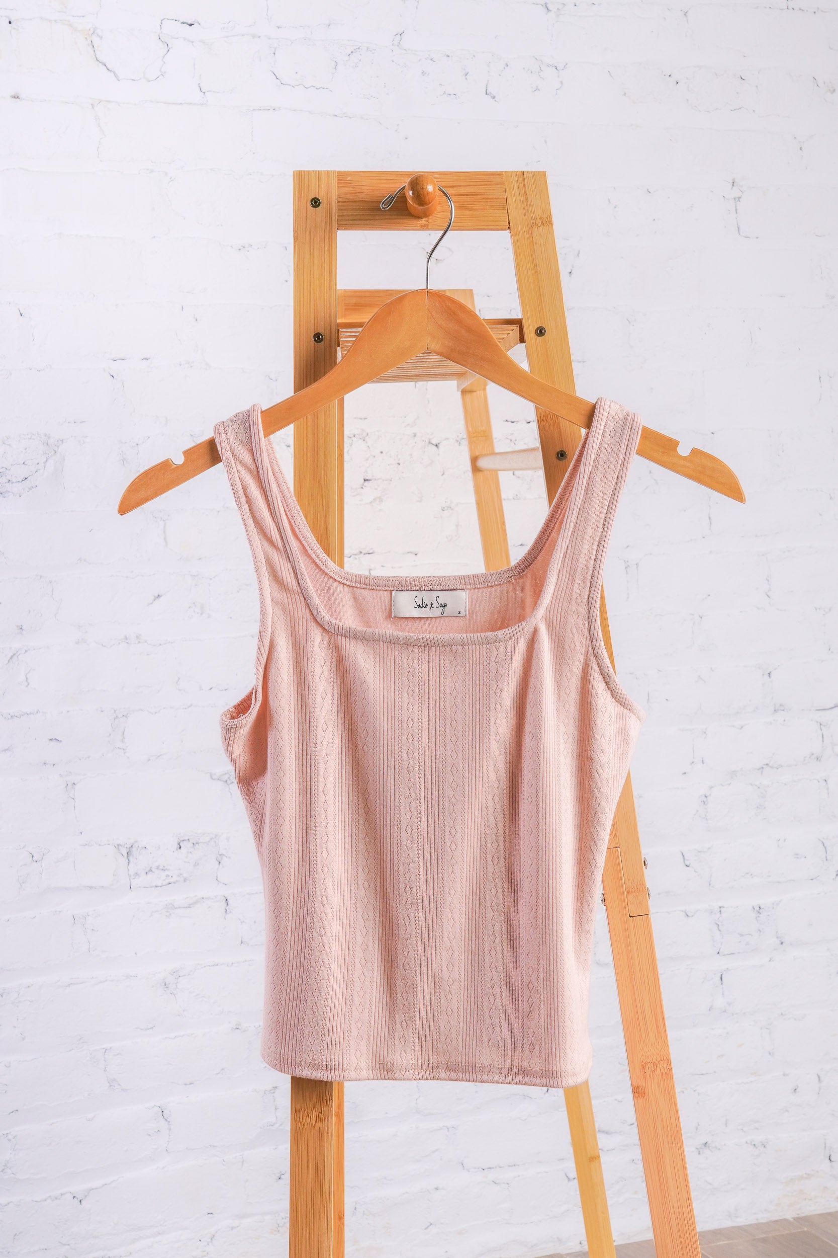 pink-tank-1.jpg?v=1740676159&