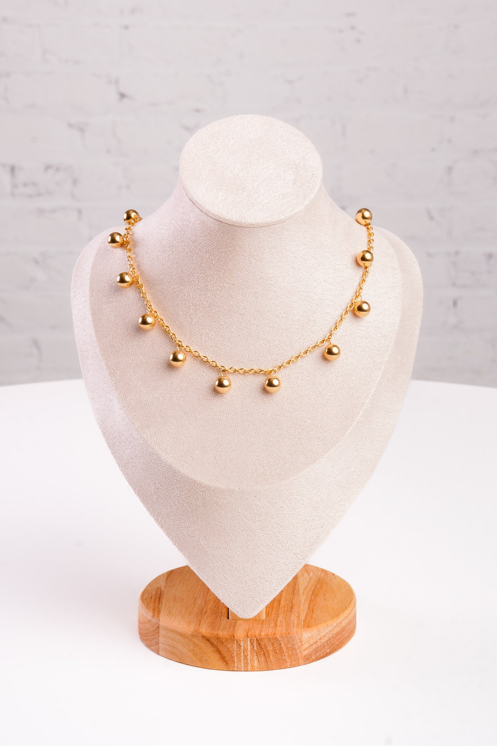 Ball and Chain Necklace – Red Clover