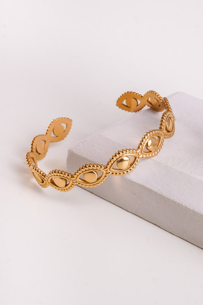 gold-cuff-bracelet