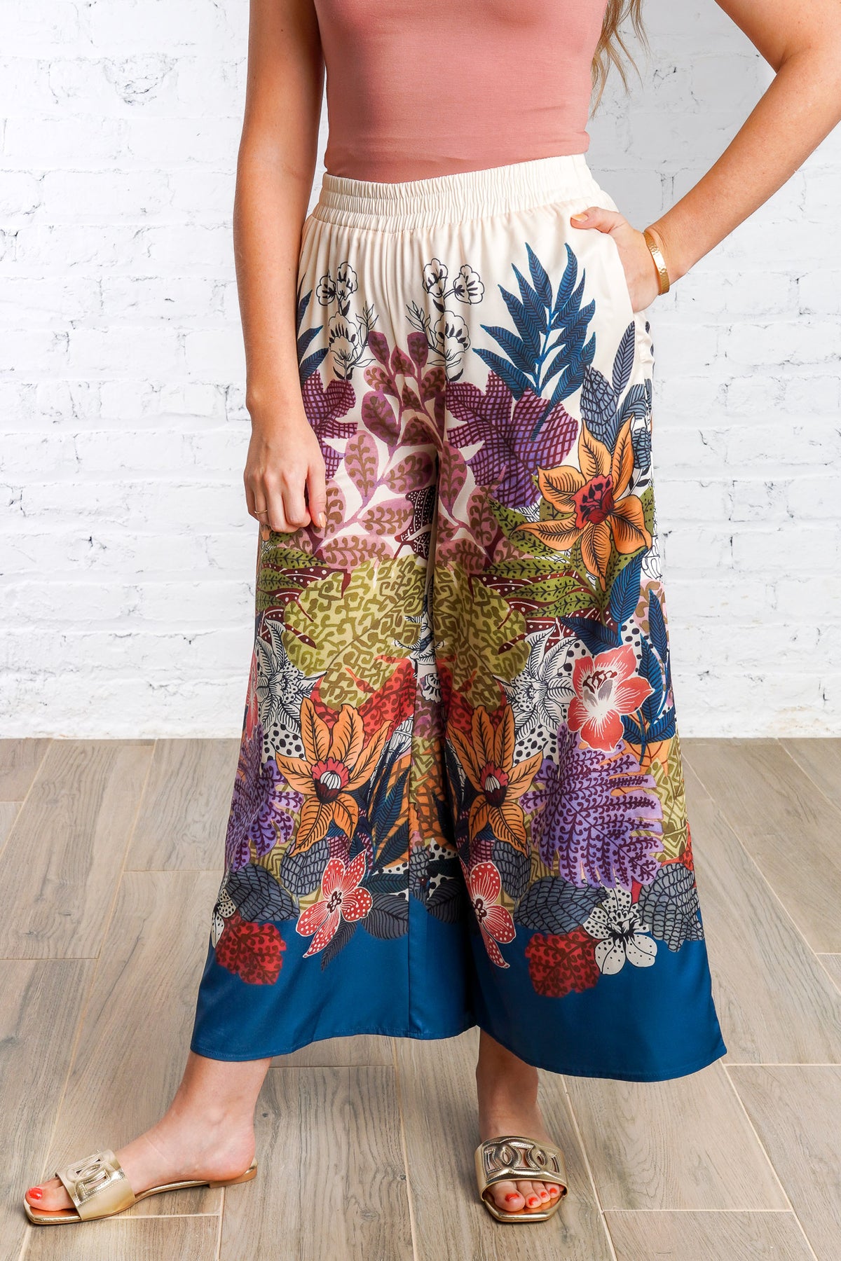 Printed-wide-leg-pants-1