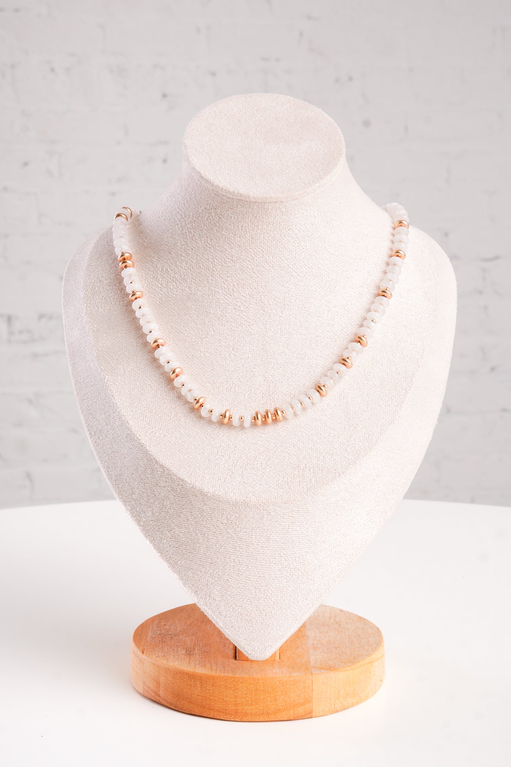 White Sands Glow Necklace