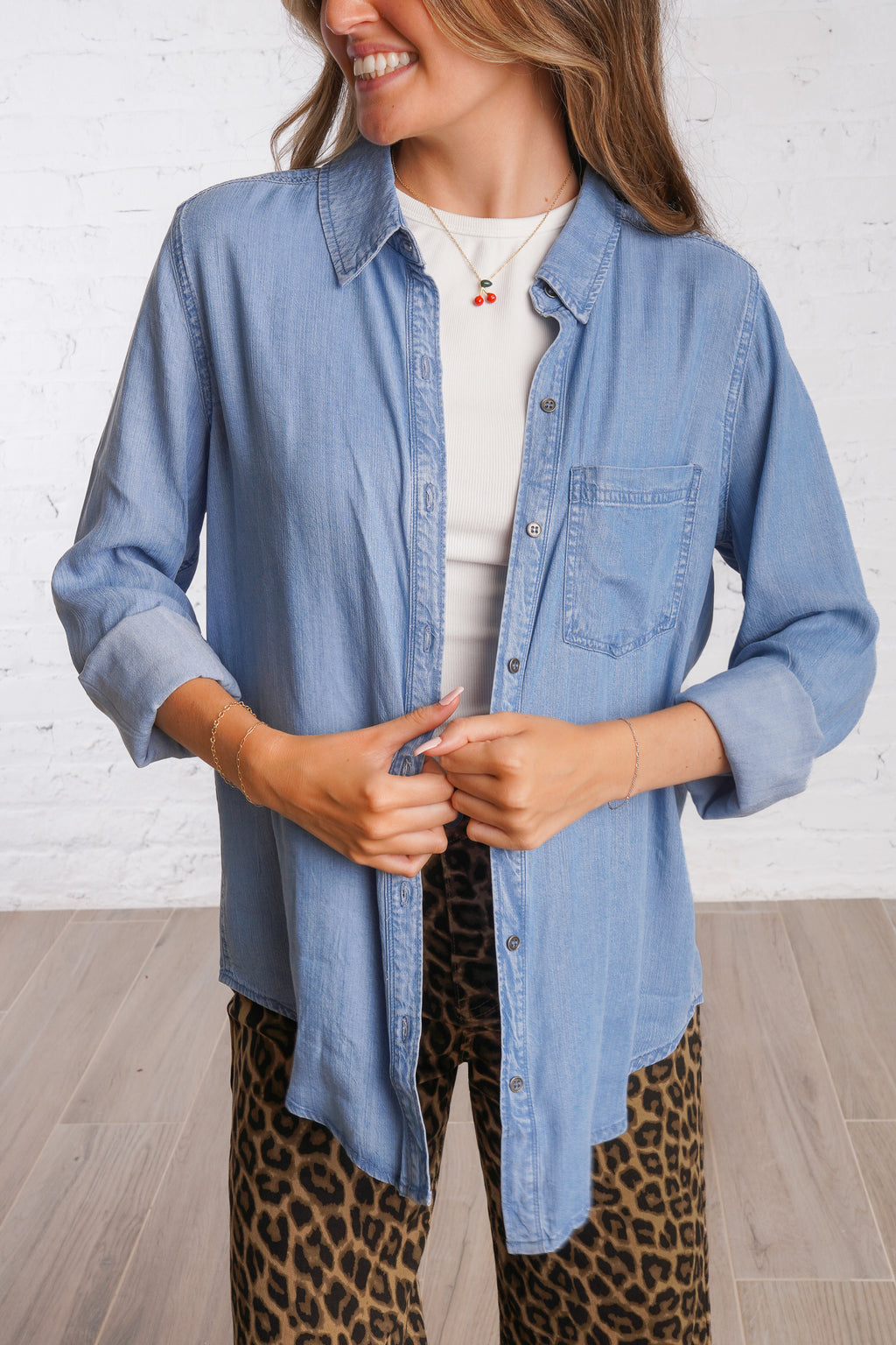 Lowcountry Button Up – Red Clover