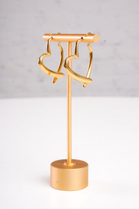 gold heart earrings 