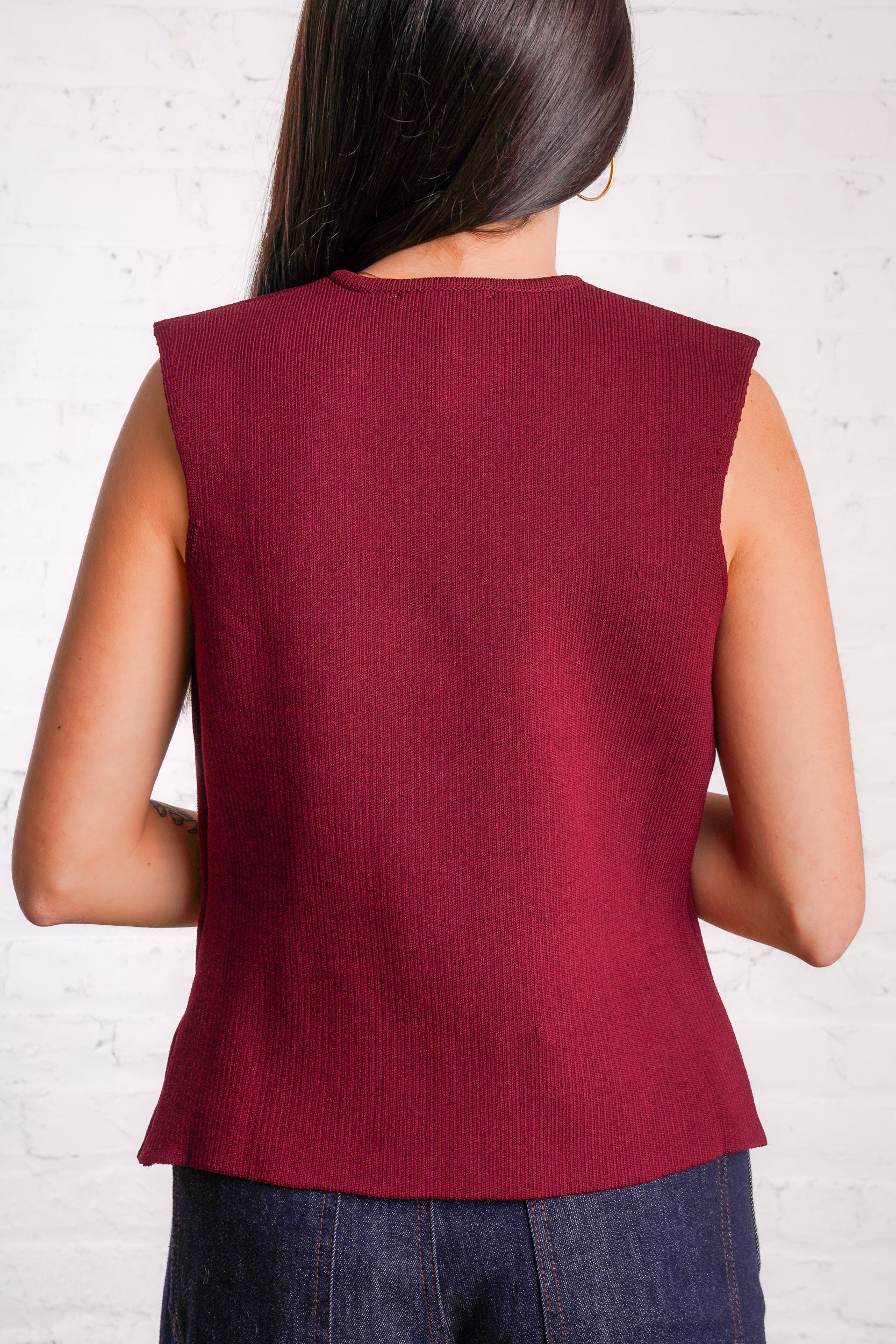 Winterberry Vest – Red Clover
