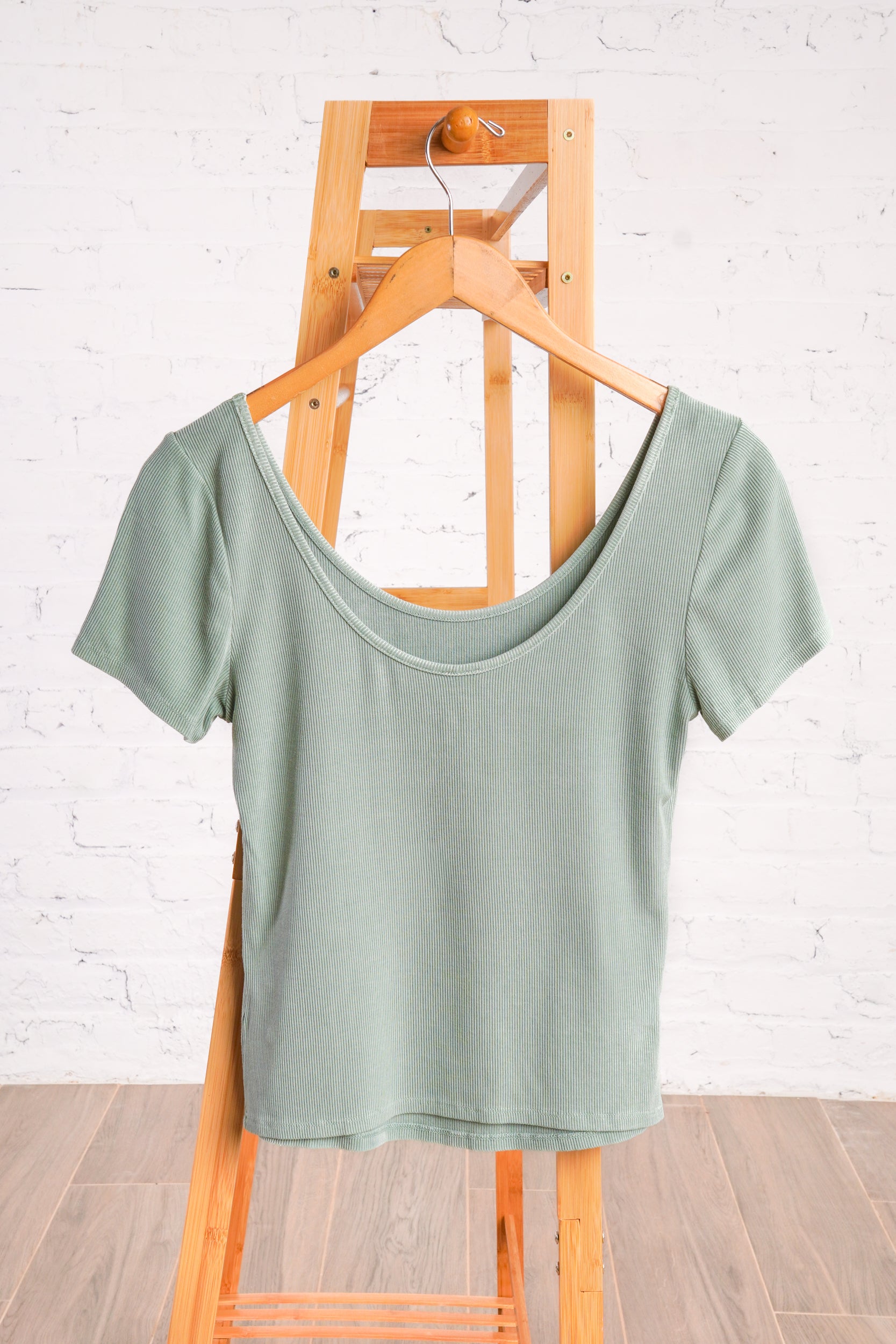 Willow Ribbed Tee