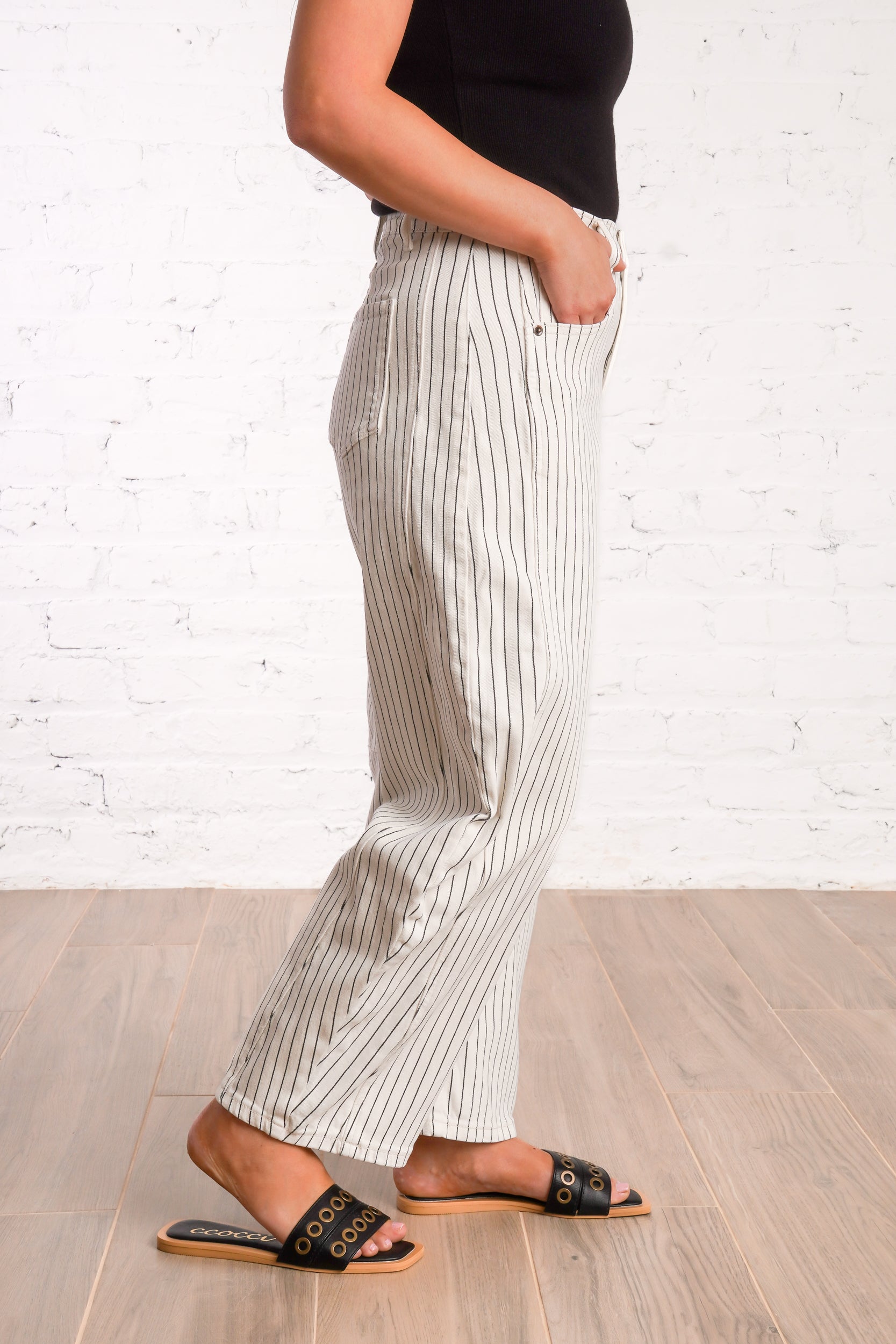 Weekend Wanderer Striped Barrel Jeans