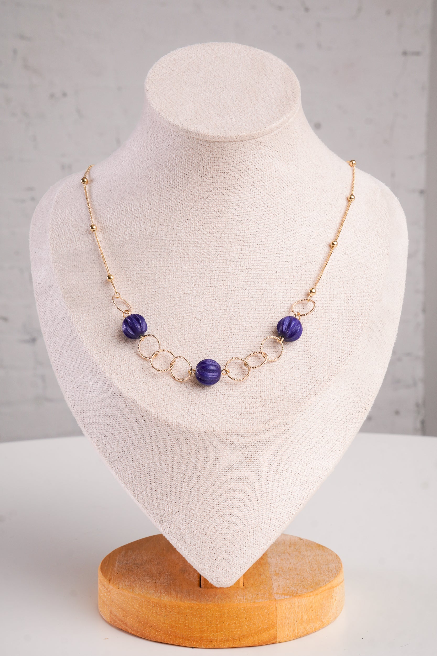 Twist & Turn Necklace in Navy